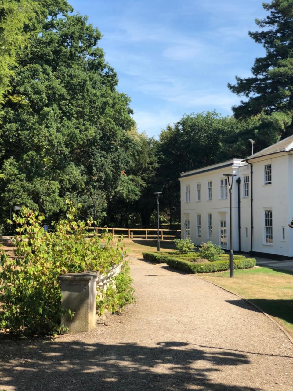Hotel Gilwell Park Chingford Exterior foto